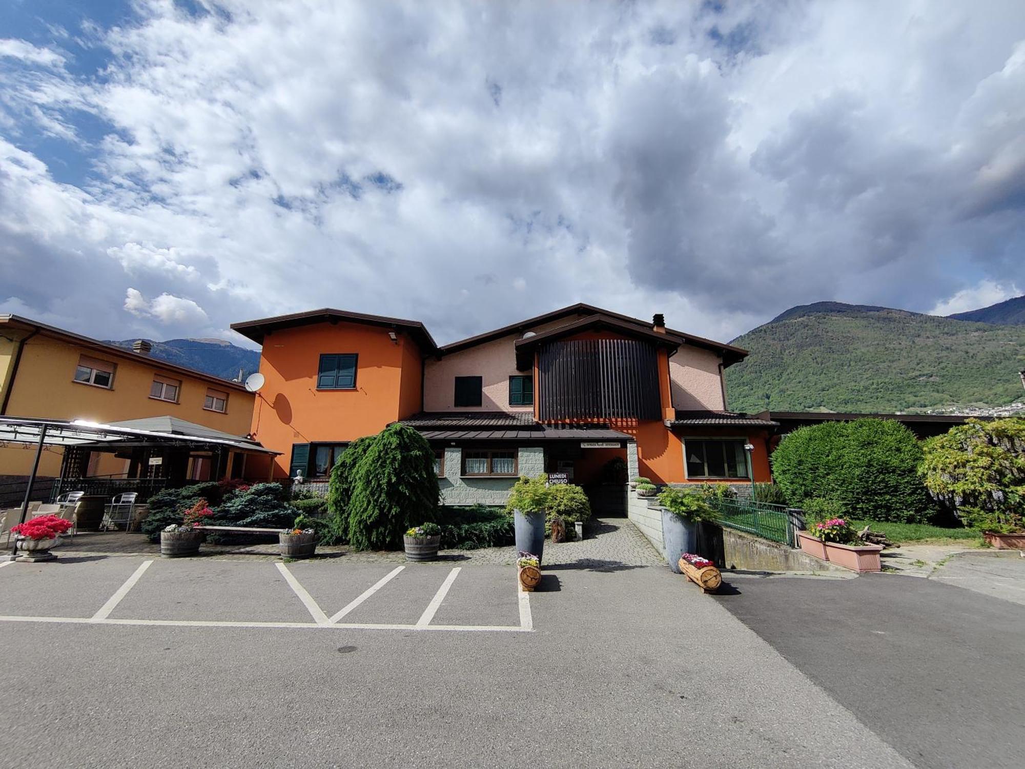 Albergo Baffo Chiuro Экстерьер фото