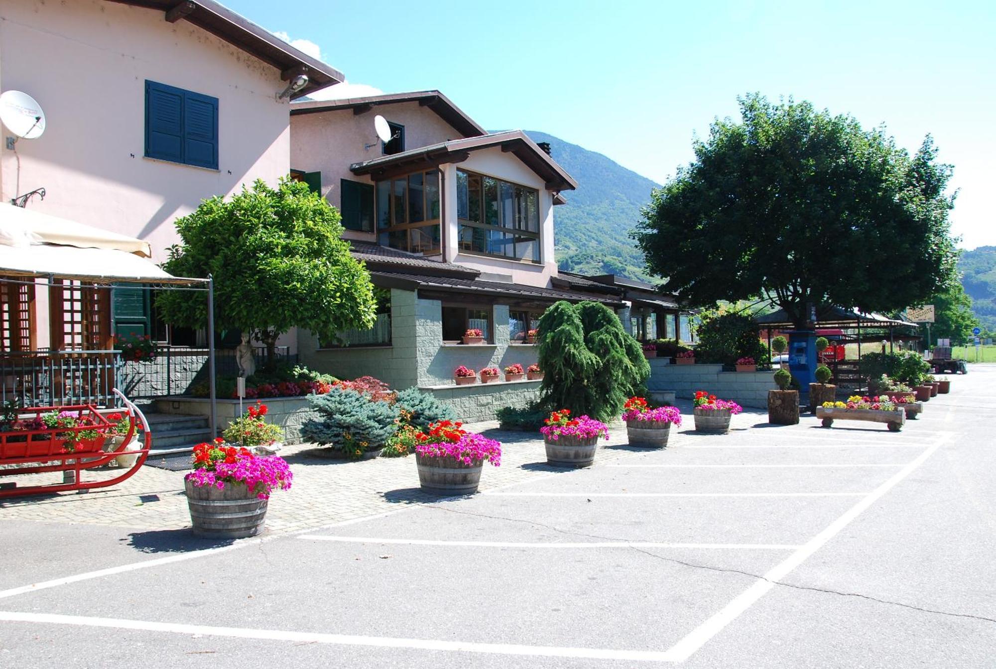 Albergo Baffo Chiuro Экстерьер фото